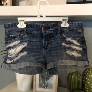 Hollister distressed jean shorts sz 5